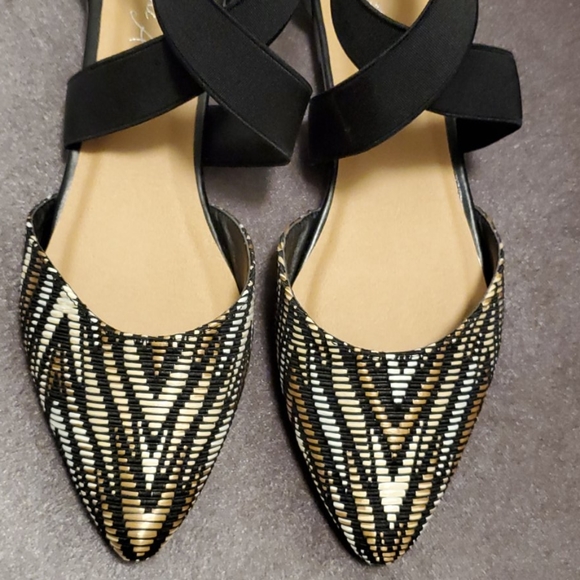 Mari A. Strappy Patterned Flats - New - Picture 2 of 8